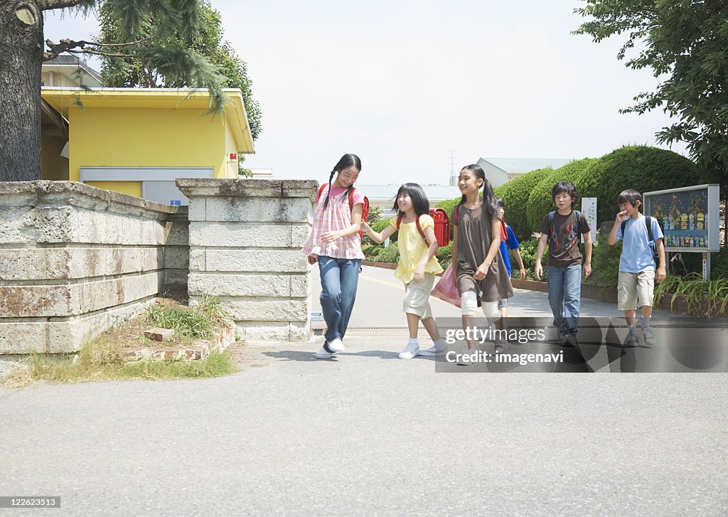 Elementary school students commute