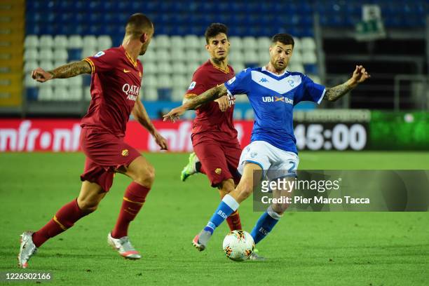 Stefano Sabelli of Brescia Calcio in action during the Serie A match between Brescia Calcio and AS Roma at Stadio Mario Rigamonti on July 11, 2020 in...