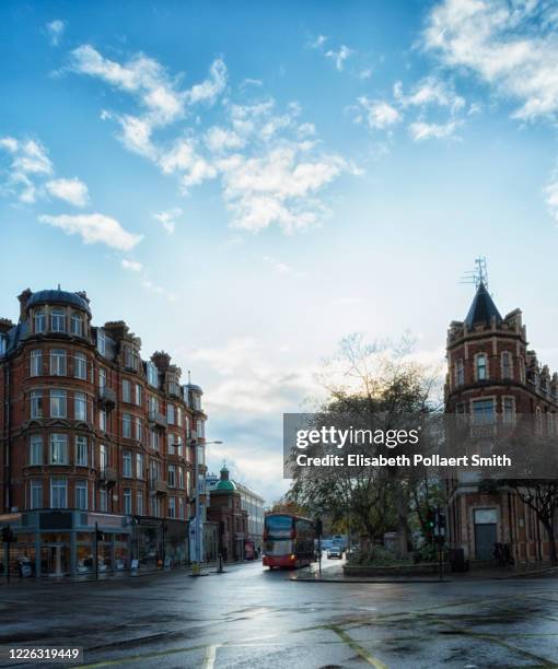 street in notting hill, london in late afternoon in the fall - vertical chelsea london stock pictures, royalty-free photos & images