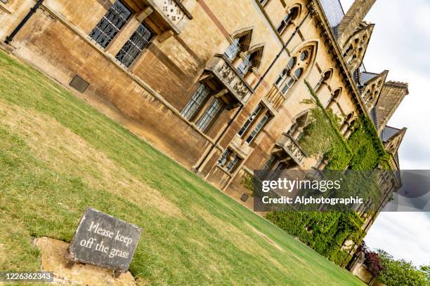 christ church college oxford - keep off the grass sign stock pictures, royalty-free photos & images