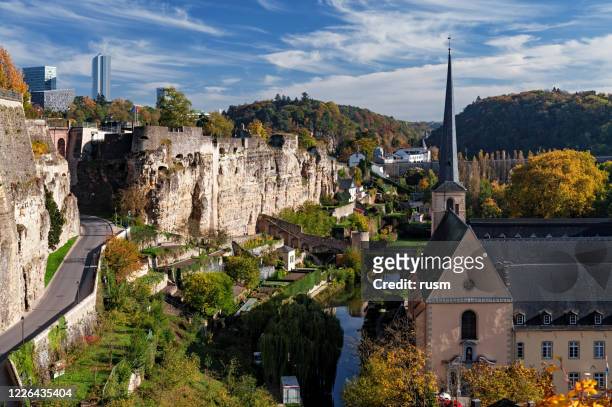 luxembourg old town (ville basse) view at autumn. - luxembourg city luxembourg stock pictures, royalty-free photos & images