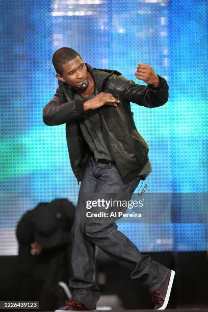 Usher performs at the National Football League's Kickoff Concert at Columbus Circle on September 4, 2008 in New York City.