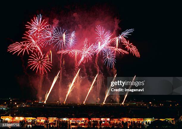 Bottle Rocket Fireworks Photos and Premium High Res Pictures - Getty Images