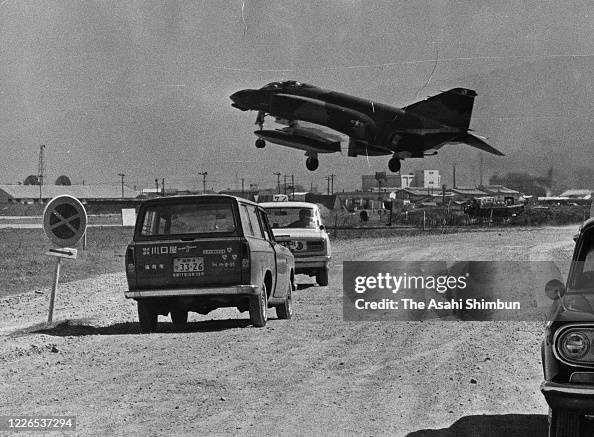 U.S. Airforce war damage airplane Itazuke Air Base, Japan during the Korean War Stock Photo U.S. Airforce war damage airplane Itazuke Air Base, Japan during the Korean War Stock Photo