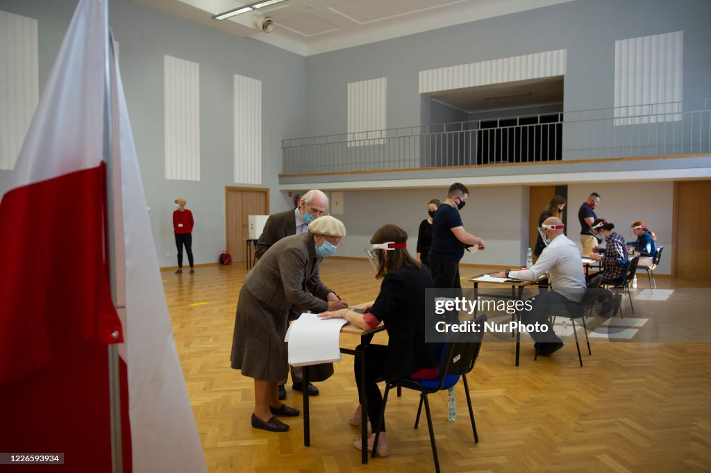 Poland Holds Presidential Election Runoff