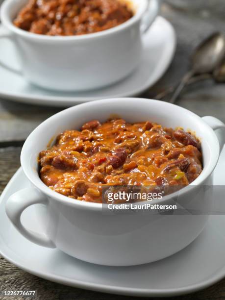 chili with kidney beans - ground beef stew stock pictures, royalty-free photos & images