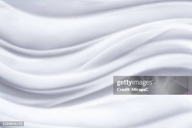 smooth white foam - egg white background stock-fotos und bilder