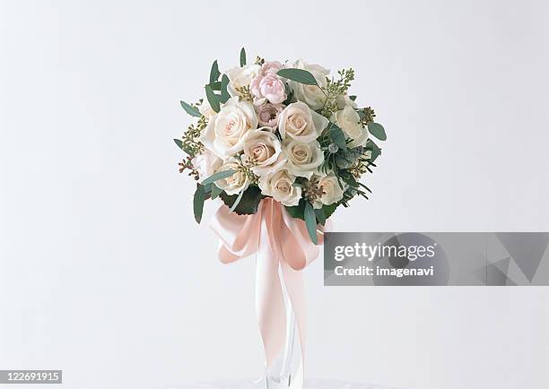 13,182 White Rose Bouquet Photos and Premium High Res Pictures - Getty Images 13,182 White Rose Bouquet Photos and Premium High Res Pictures - Getty Images
