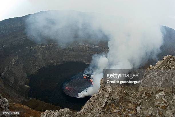 view into the heart of earth - lava lake bildbanksfoton och bilder