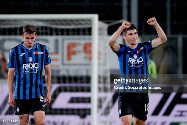 Ruslan Malinovskyi of Atalanta Bergamo celebrates 3-1 during the Italian Serie A match between Atalanta Bergamo v Brescia at the Stadio Atleti...