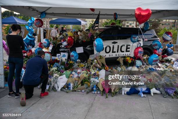 Bothell Police Photos and Premium High Res Pictures - Getty Images