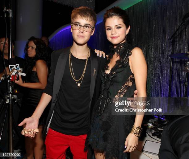 Singer Justin Bieber and actress/singer Selena Gomez arrive at the 2011 MTV Video Music Awards at Nokia Theatre L.A. LIVE on August 28, 2011 in Los...