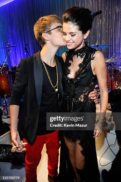 Justin Bieber and Selena Gomez arrive at the The 28th Annual MTV Video Music Awards at Nokia Theatre L.A. LIVE on August 28, 2011 in Los Angeles,...