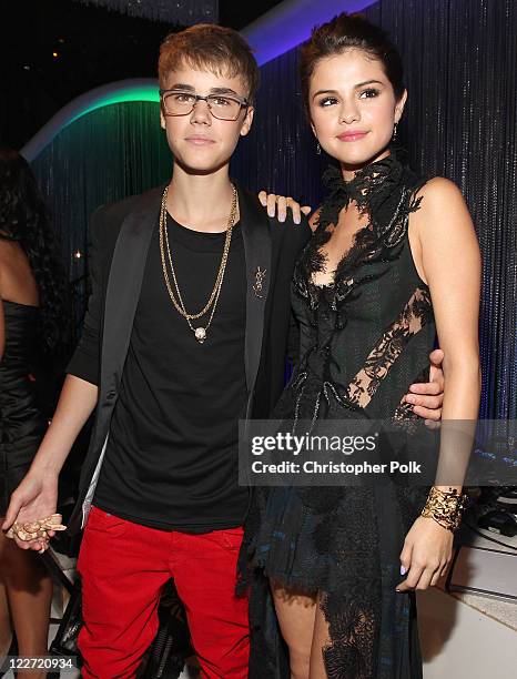 Singer Justin Bieber and actress Selena Gomez arrive at the 2011 MTV Video Music Awards at Nokia Theatre L.A. LIVE on August 28, 2011 in Los Angeles,...