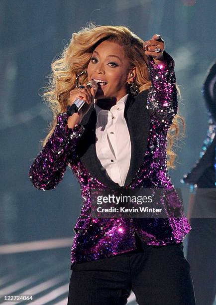 Singer Beyonce Knowles performs onstage during the 2011 MTV Video Music Awards at Nokia Theatre L.A. LIVE on August 28, 2011 in Los Angeles,...