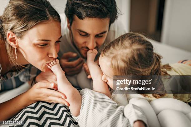 wij zijn leuke familie - latest bro pics stockfoto's en -beelden