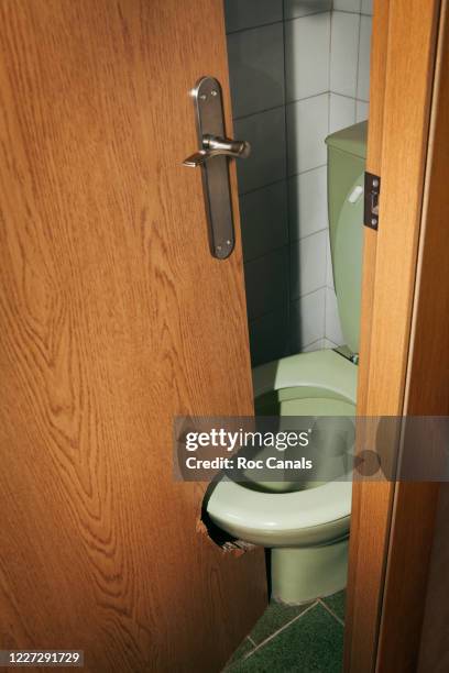 toilet - misstag bildbanksfoton och bilder