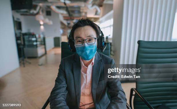 Interview Mask Job Interview Mask Photos and Premium High Res Pictures - Getty Images