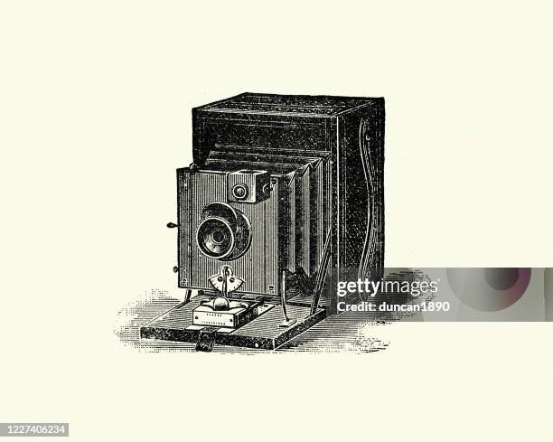 ilustrações de stock, clip art, desenhos animados e ícones de victorian folding kodet camera, 1895, 19th century - maquina fotografica antiga