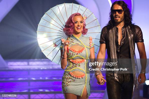 2011 MTV Video Music Awards - Red Carpet 2011 MTV Video Music Awards - Red Carpet