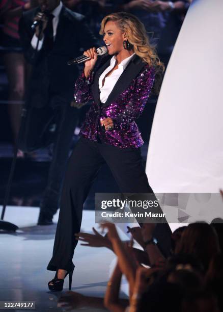 10,303 Beyonce Mtv Photos & High Res Pictures - Getty Images