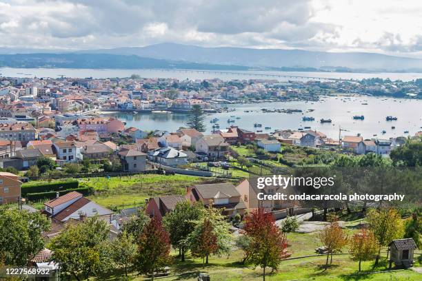 arousa island in galicia - arvoredo imagens e fotografias de stock