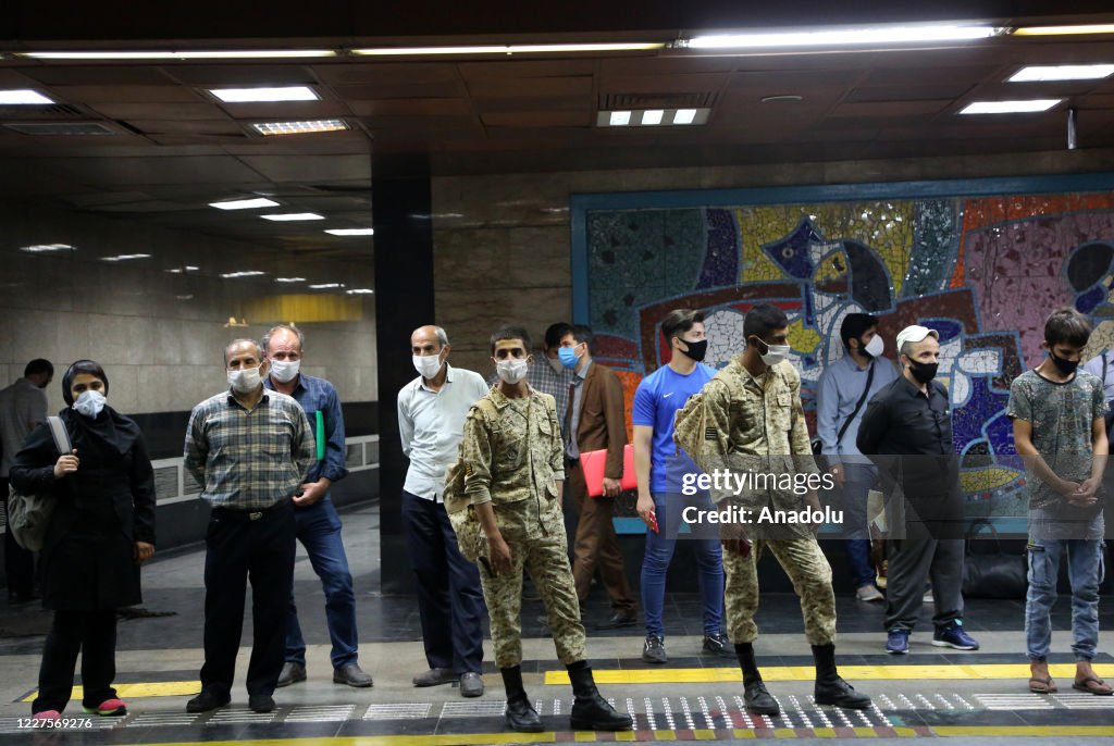 Wearing face mask become mandatory in public transports in Tehran