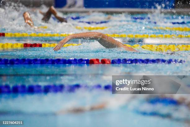 swimming training - swim meet stock-fotos und bilder