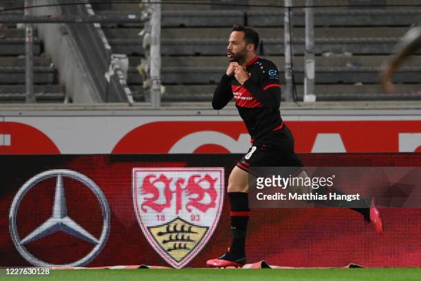 Gonzalo Castro of Stuttgart celebrates his team's third goal during the Second Bundesliga match between VfB Stuttgart and Hamburger SV at...