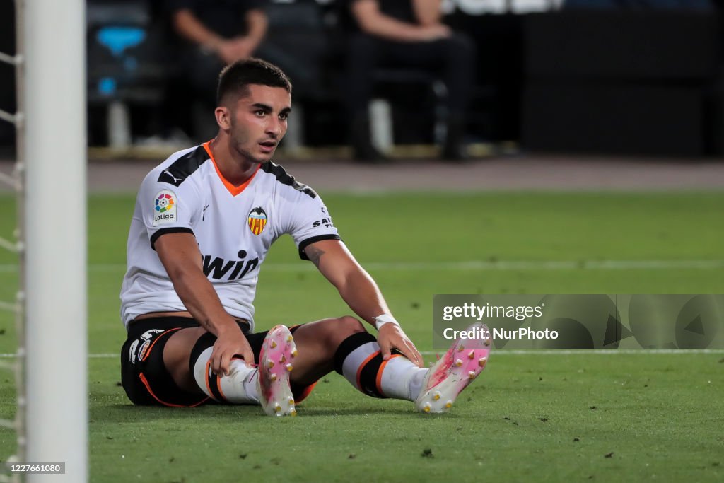 Valencia CF v RCD Espanyol - La Liga