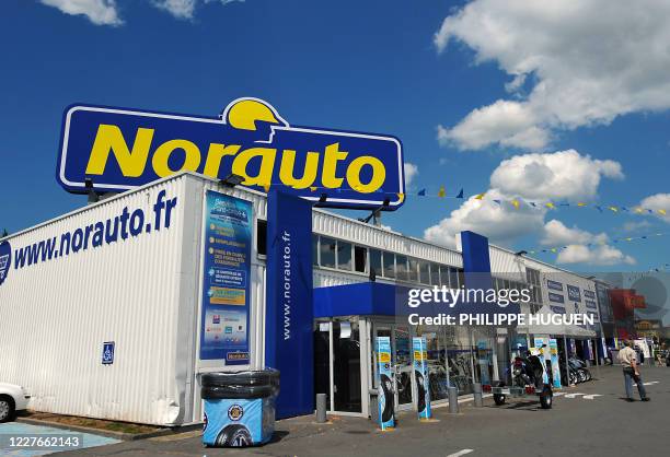 Cinquante ans d'Auchan : du premier supermarché à une galaxie internationale". Photo d'un magasin Norauto appartenant au groupe Auchan prise le 27...