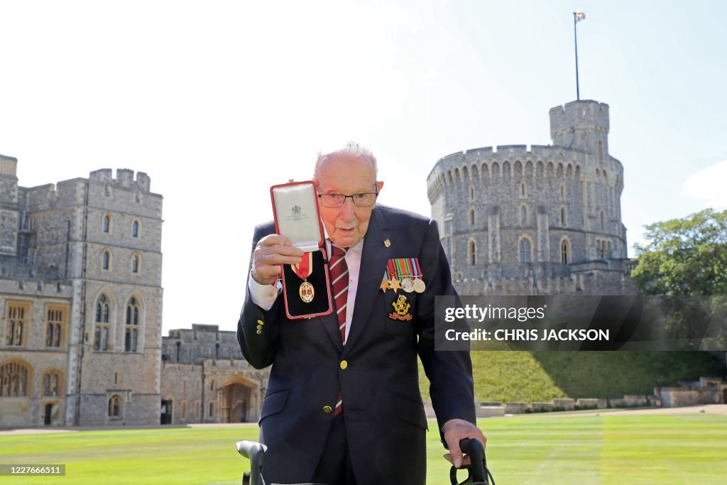 BRITAIN-ROYALS-AWARD-HONOUR-HEALTH-VIRUS-NHS