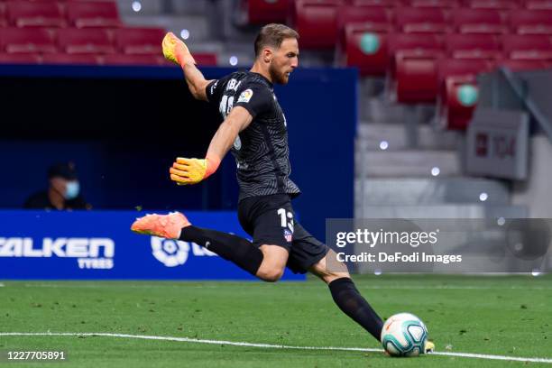 Goalkeeper Jan Oblak of Atletico de Madrid controls the ball during the Liga match between Club Atletico de Madrid and Real Sociedad at Wanda...