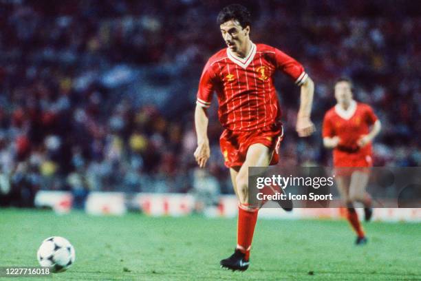 Iam Rosh Ian Rush 1984 Photos and Premium High Res Pictures - Getty Images