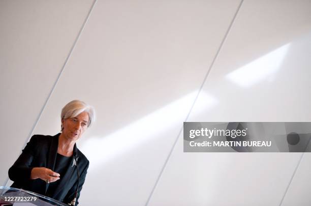 Christine Lagarde, ministre de l'Economie, de l'Industrie et de l'Emploi s'exprime le 24 mars 2009 à Paris, lors d'un point de presse sur le projet...