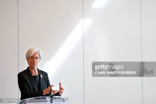 Christine Lagarde, ministre de l'Economie, de l'Industrie et de l'Emploi s'exprime le 24 mars 2009 à Paris, lors d'un point de presse sur le projet...