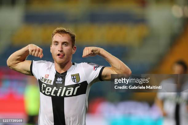 Dejan Kulusevski of Parma FC celebrates after scoring a goal during the Serie A match between Parma Calcio and SSC Napoli at Stadio Ennio Tardini on...