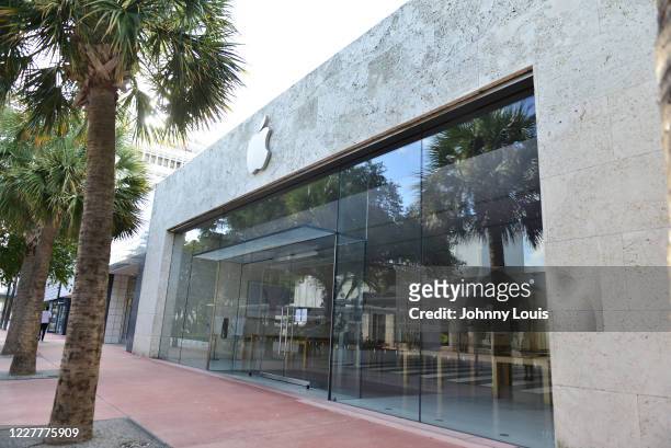 199 Apple Store Florida Stock Photos, High-Res Pictures, and Images - Getty  Images