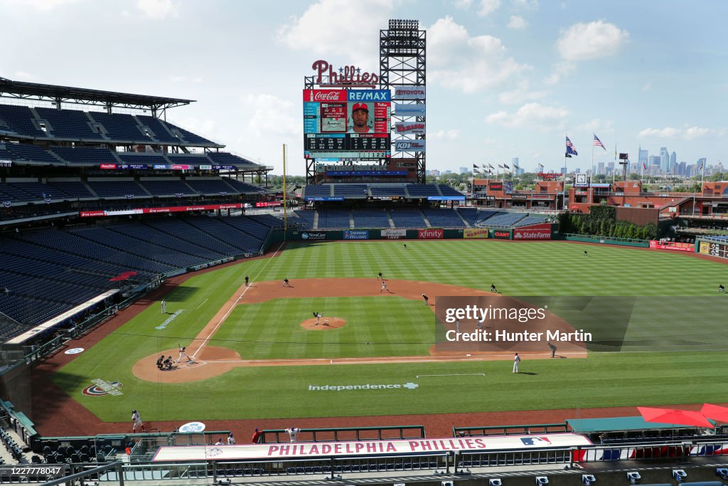 Miami Marlins v Philadelphia Phillies