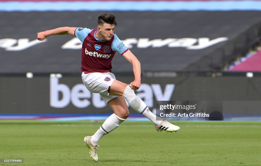 West Ham United v Aston Villa - Premier League