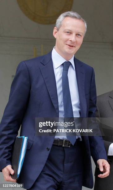 France's Agriculture minister Bruno Le Maire leaves the Elysee presidential palace after the weekly cabinet meeting on June 29, 2011 in Paris....