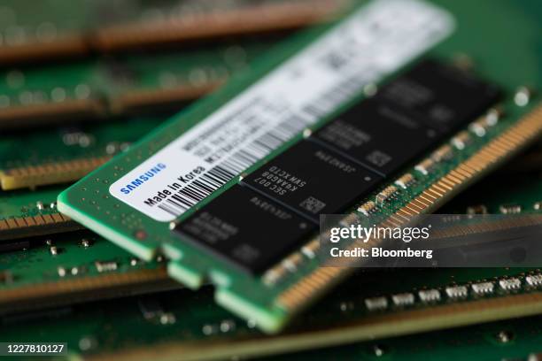 Samsung Electronics Seoul Photos and Premium High Res Pictures - Getty ...