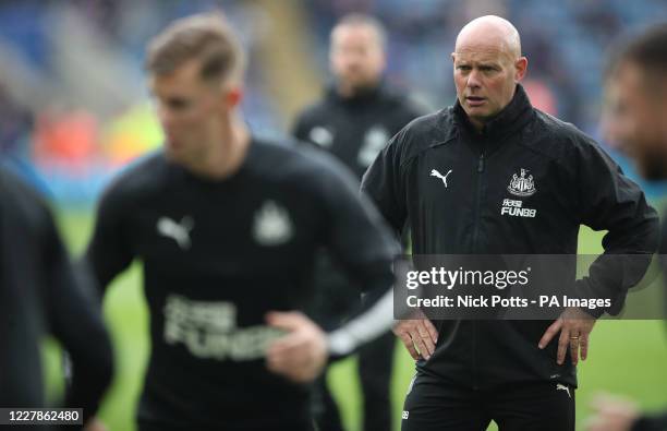 Newcastle United assistant Manager Steve Agnew warms up the players prior to the Premier League match at the King Power Stadium, Leicester.
