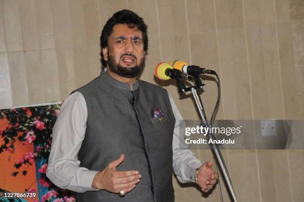 Chairman Kashmiri Committee of National Assembly of Pakistan Shehriyar Khan Afridi addressing people after offered Eid al-Adha prayer in...