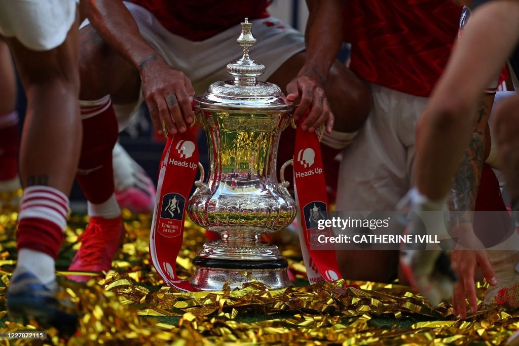 TOPSHOT-FBL-ENG-FACUP-ARSENAL-CHELSEA