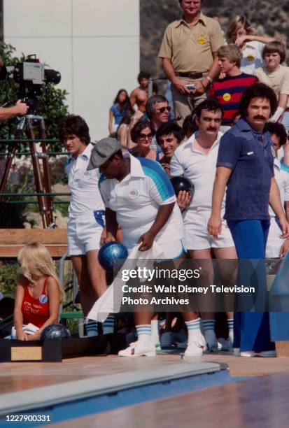 Chris DeRose, Fred Berry, Jamie Farr, Victor French, Gabe Kaplan, competing in bowling competiton on the ABC tv special 'The Battle of the Network...