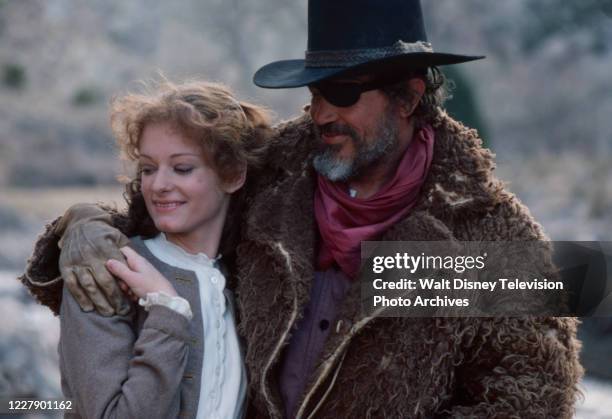 Canon City, CO Lisa Pelikan, Warren Oates appearing in the ABC tv movie 'True Grit: A Further Adventure'.