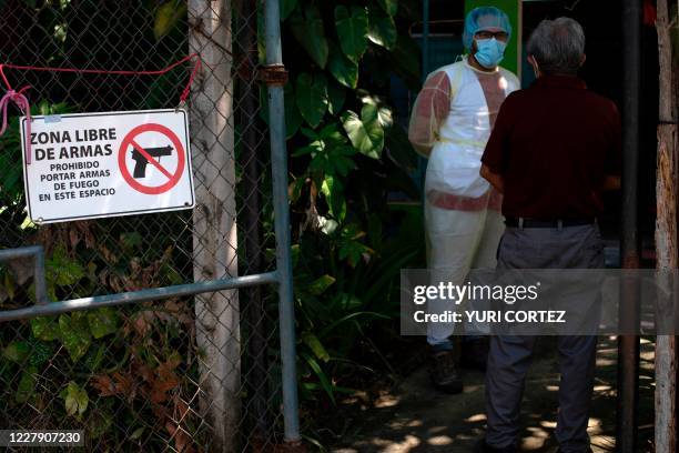 Resident asks about the procedure to get medical assistance in a clinic of the organization Doctors Without Borders installed at the December 1...