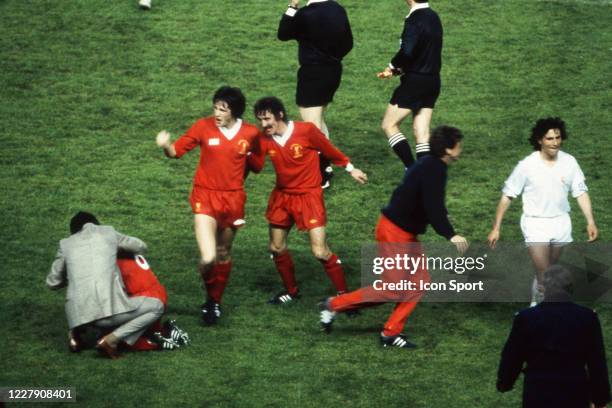 Terry MCDERMOTT of Liverpool celebrate the victory during the European Cup Final match between Liverpool FC and Real Madrid CF, at Parc des Princes,...