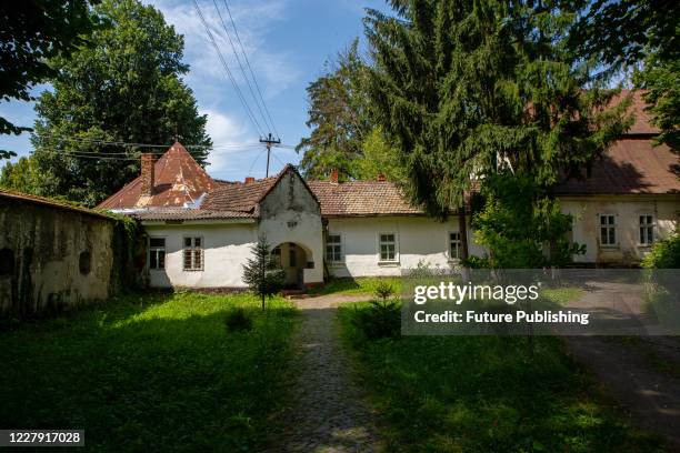 Teleki Teleki (Village) Photos and Premium High Res Pictures - Getty Images